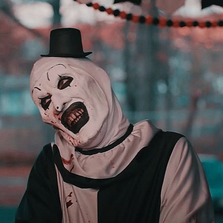 Art the Clown in Terrifier Terrifier Pfp, Damien Leone, Art The Clown Terrifier, Terrifier 3, Terrifier 2, American Nightmare, Art The Clown, Horror Drawing, Ayyy Lmao