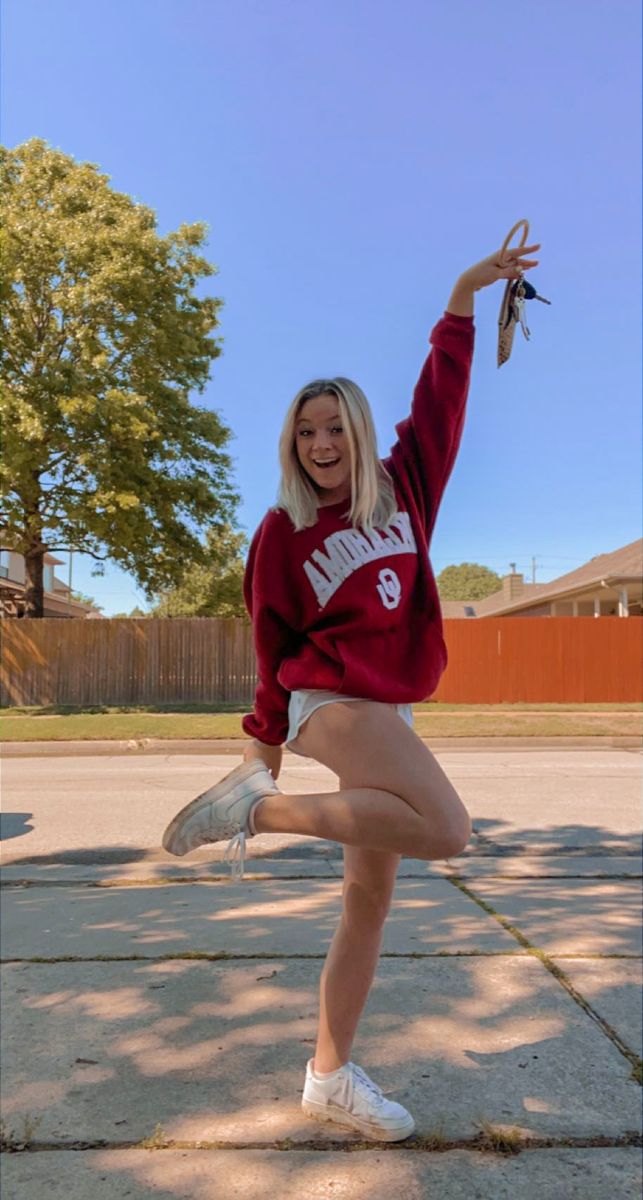 Paint People, Boomer Sooner, Summer 2022, Girl Fashion, Casual Outfits, Cute Outfits, Fashion Outfits, Paint, Sneakers