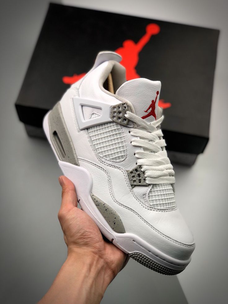 Air Jordan 4 White Oreo, Jordan 4 White Oreo, Jordan 4 White, Jordan 4s, All Nike Shoes, Nike Jordan Retro, Shoes Outfit Fashion, Black Fire, Sneaker Stores