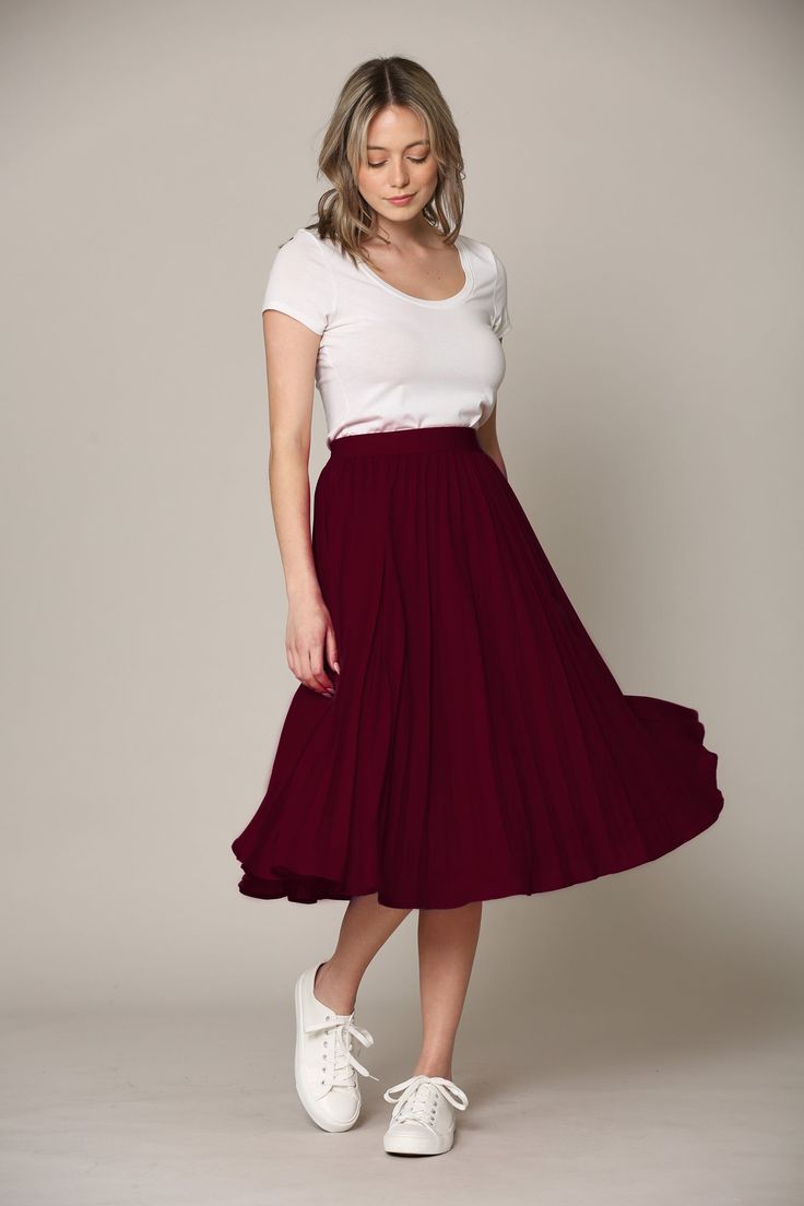 This a-line flowy skirt is great for formal and special occasions, such as a wedding, shower, or special date night. The elastic waist ensures a comfortable fit. The material is lightweight and pleated, but still flows beautifully and is not stiff. Soft touch Lightweight material Mid length with pleats Classy Date Outfits For Women, Classy Date Outfits, Skirts With Tops, Short Pleated Skirt Outfit, Pleated Skirt Outfit Ideas, Pleated Skirt Outfit, Pleated Skirt Short, Skirt Trends, Pleated Skirts