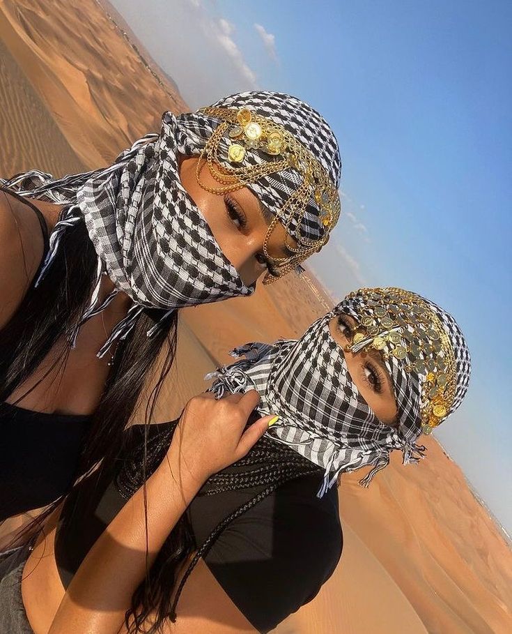 Desert Safari Outfit, Egypt Outfits, Hair Influencer, Dubai Outfit, Safari Outfit, Egypt Aesthetic, Dubai Outfits, Estilo Hijab, Dubai Aesthetic