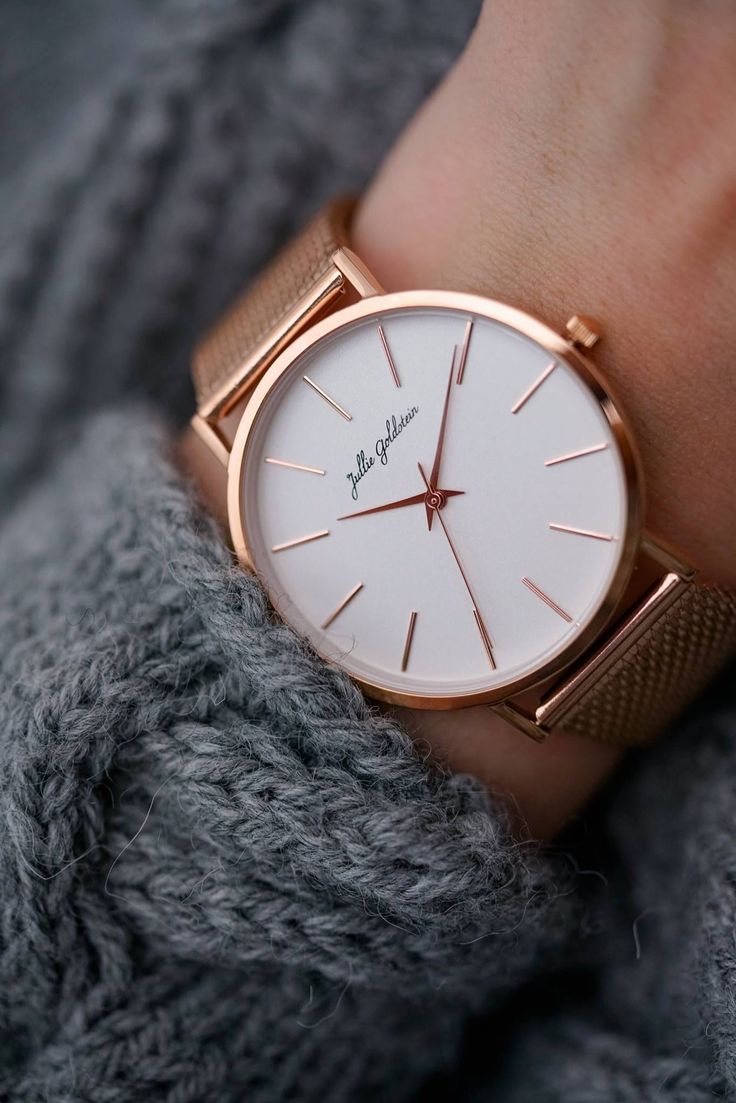 Trendy Watches, House Fashion, Swiss Army Watches, Nice Fashion, Lovely Fashion, Minimalist Watch, Chique Outfits, Rose Gold Watches, 2020 Fashion