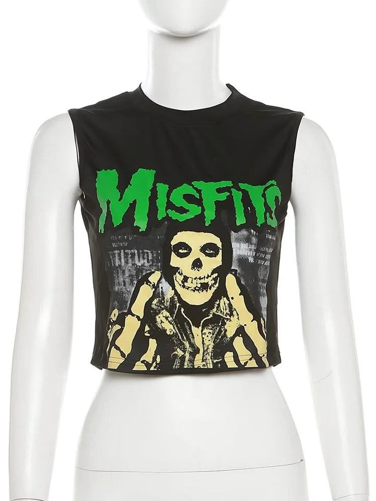 Channel some graphic styles into your new season wardrobe with this Misfits Crop Top, make room in your day to night wardrobe for this staple piece. It includes a black material with a skeleton graphic print and a crop fit, what's not to love? Team with a min skirt, your favorite sneakers and a shoulder bag for a look Crop Top Styles, Halloween Mode, Women Crop Tops, Halloween Style, Plus Size Outerwear, Black Cartoon, Fit Ideas, Plus Size Jumpsuit, Halloween Fashion