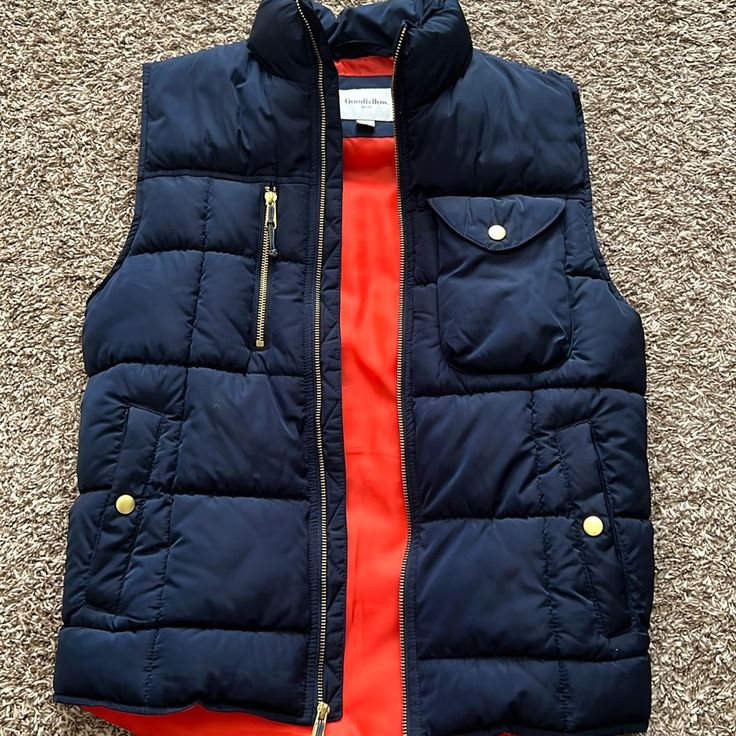 Goodfellow & Co Puffer Vest. New Without Tags. Size Men’s Small. Blue Fall Vest With Pockets, Blue Vest With Pockets For Fall, Blue Winter Workwear Vest, Puffer Vest, Mens Jackets, Puffer, Color Blue, Jackets & Coats, Man Shop