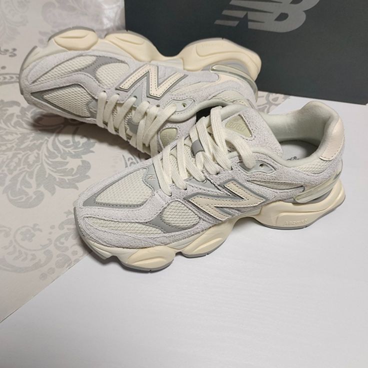 New Balance 9060 Low Quartz Grey Size 8.5 Never Worn Men's 7.5 = Women's 9.0 = Eu 40.5 Men's 8.0 = Women's 9.5 = Eu 41.5 Men's 8.5 = Women's 10.0 = Eu 42.0 Men's 9.0 = Women's 10.5 = Eu 42.5 Men's 9.5 = Women's 11.0 = Eu 43.0 Comes With Shoe Box New Balance Shoes 990 V5 Cream, New Balance Pro Court Cup Grey Bone, New Balancd Sneakers, New Balance Pro Court Grey, New Balance 550 Silver Grey, New Balance 530 White Silver Black, New Balance Shoes 725, New Balance 9060 Quartz Grey, New Balance 9060 Women