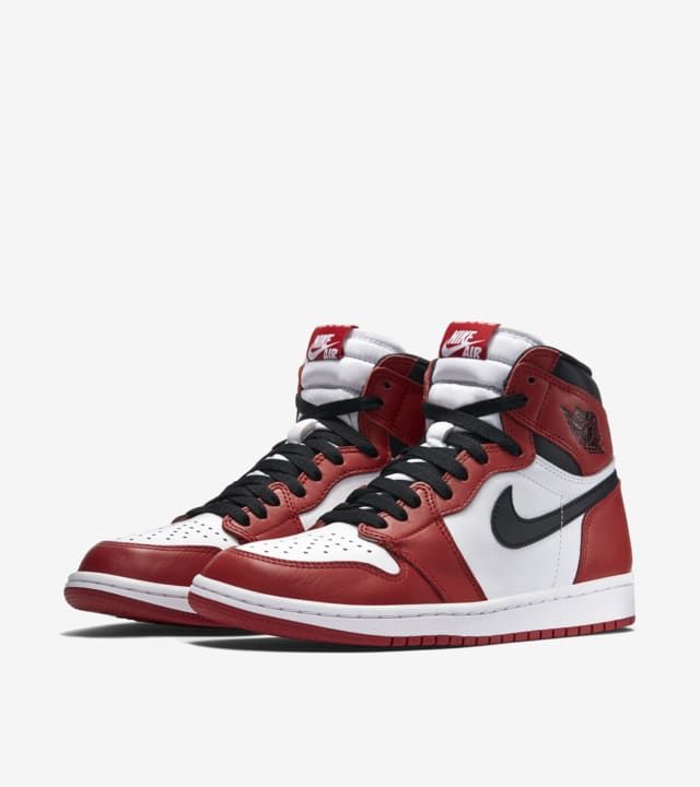 Air Jordan 1 Chicago, Air Logo, Jordan Model, Jumpman Logo, Lucky Green, Air Jordan 1 Retro High Og, Air Jordan 1 High, Small Changes, Jordan 1 High