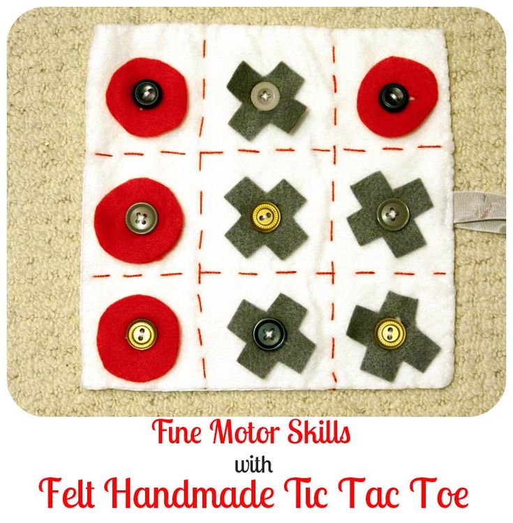 felt handmade tic tac toe game with buttons