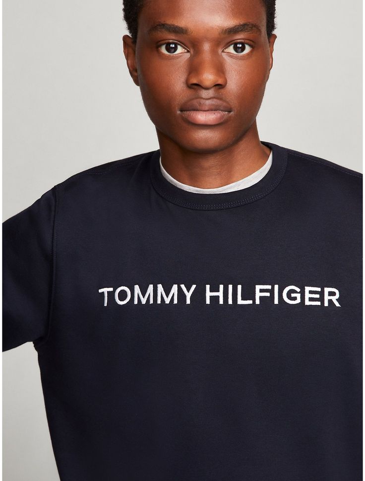 Tommy Hilfiger men's sweatshirt. Made from soft, brushed-back fleece with a flat, clean face and smooth hand, our cozy crewneck features rib-knit trim, and our embroidered logo.  Material: 70% Cotton, 30% Polyester. Classic Crew Neck Logo Sweatshirt, Classic Logo Crew Neck Sweatshirt, Classic Logo Sweatshirt Crew Neck, Classic Crew Neck Sweater With Embroidered Logo, Fleece Sweater With Logo Print And Crew Neck, Crew Neck Fleece Sweater With Logo Print, Classic Crew Neck Sweatshirt With Logo Print, Casual Sweats With Embroidered Logo And Crew Neck, Crew Neck Sweatshirt With Embroidered Logo