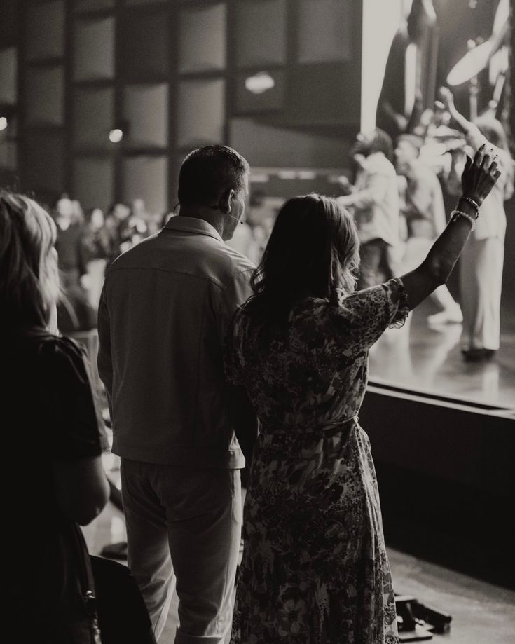 Love worshipping with #mybride. ❤️ Couple Worshipping Together Aesthetic, Couple Serving God, Vision Board Photos For Couples, God Fearing Couple, Praying Husband And Wife, Couple Worshiping Together, Pray Together Quotes, Husband And Wife Worshipping Together, Praying With Boyfriend