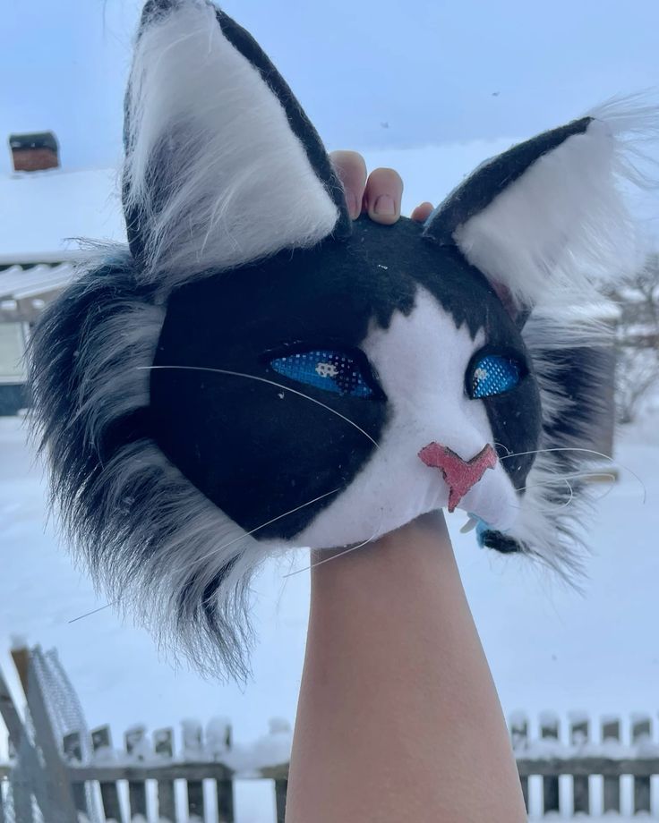 Cat Spirit Animal, Cat Mask Diy, Black Mask Aesthetic, Felt Animal Masks, Cardboard Mask, Dinosaur Mask, White And Black Cat, Therian Mask, Dog Mask