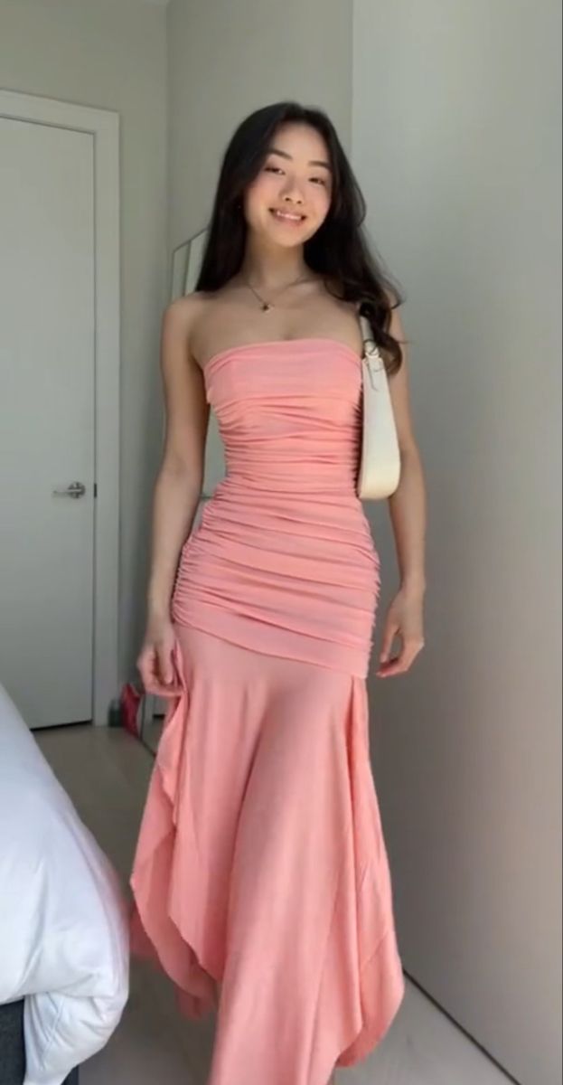 Pink Long Prom Dress, Mermaid Pink, One Shoulder Prom Dress, Prom Dresses Long Pink, Looks Party, Prom Dress Inspiration, Prom Dresses Vintage, Pretty Prom Dresses, Green Prom Dress