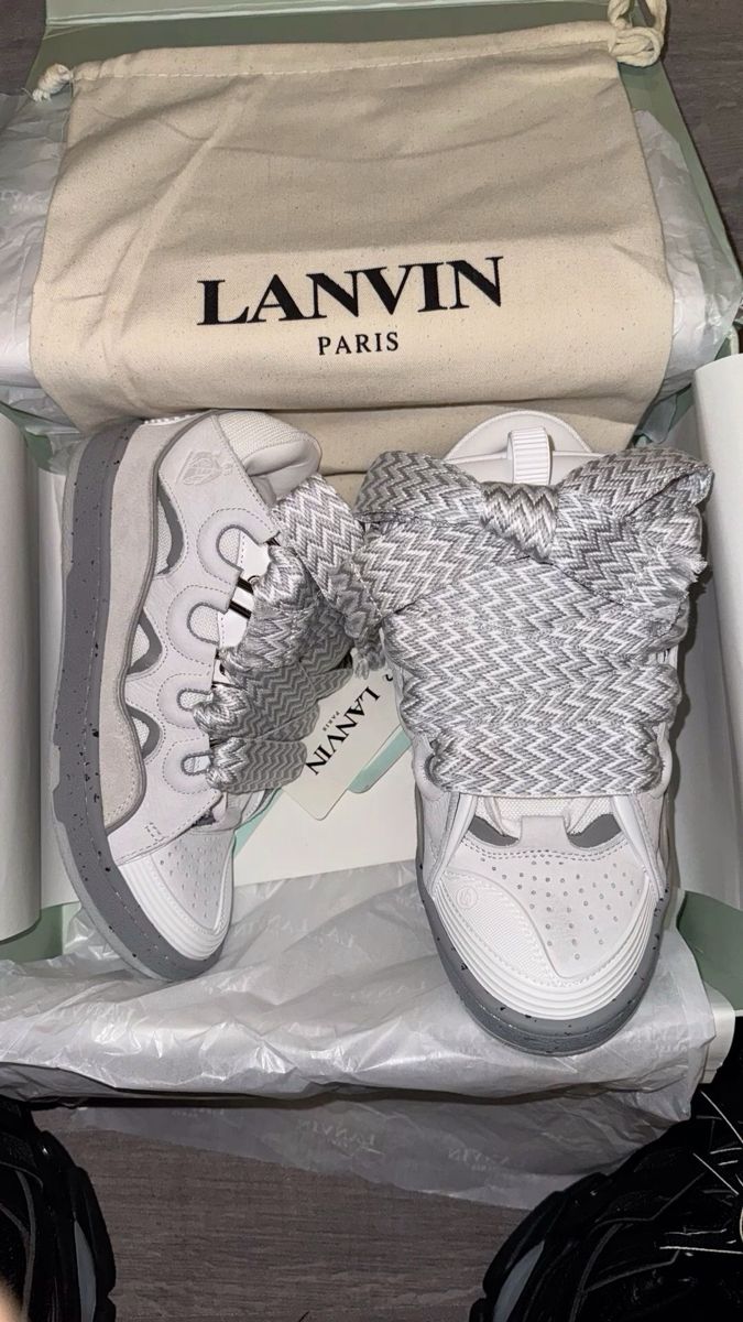 Lanvin Shoes Outfit, Lavin Shoes, Lanvin Sneakers Outfit, Lanvin Outfit, Lanvin Curb Sneakers, Strange Fashion, Lanvin Sneakers, Pretty Sneakers, Lanvin Shoes