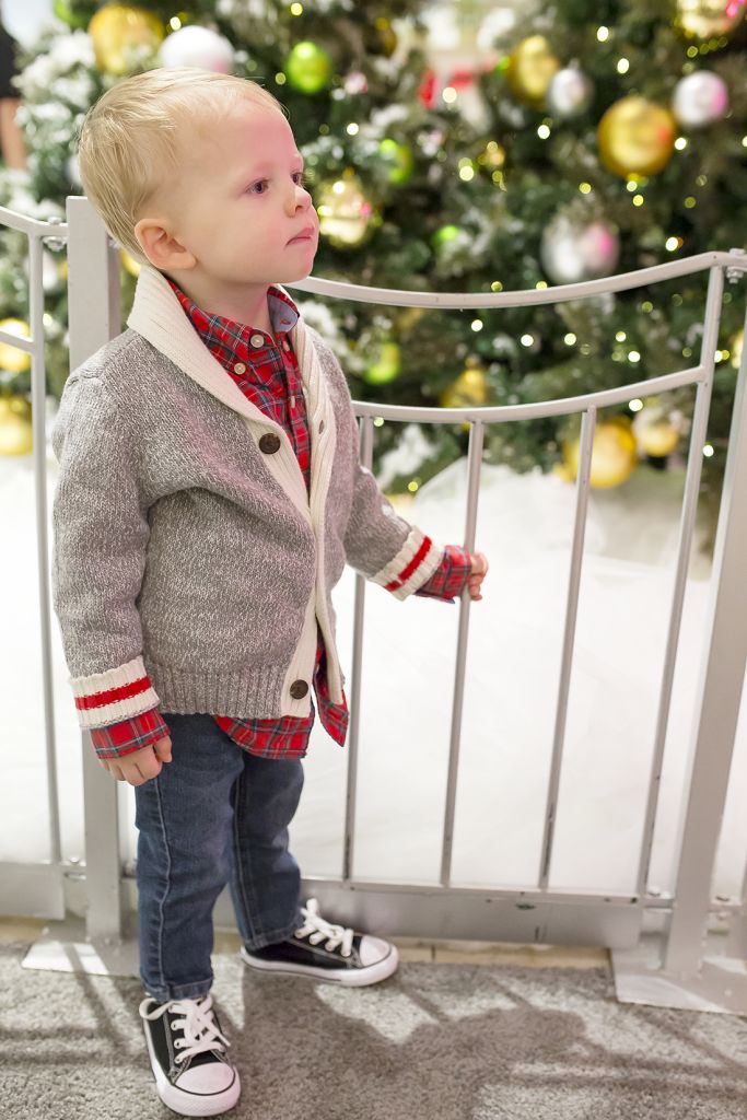 Capturing holiday outfits and Christmas fun with toddlers. How to make the season merrier and capture those toddler moments this holiday season!  #lovecarters #ad #toddlerchristmas  @cartersbabykids Toddler Boy Holiday Photo Outfit, Toddler Boy Santa Pictures Outfit, Christmas Outfit Toddler Boy, Toddler Christmas Outfit Boy, Little Boy Christmas Outfits, Toddler Boy Holiday Outfit, Toddler Holiday Outfits, Boys Holiday Outfits, Kids Christmas Outfits Boys