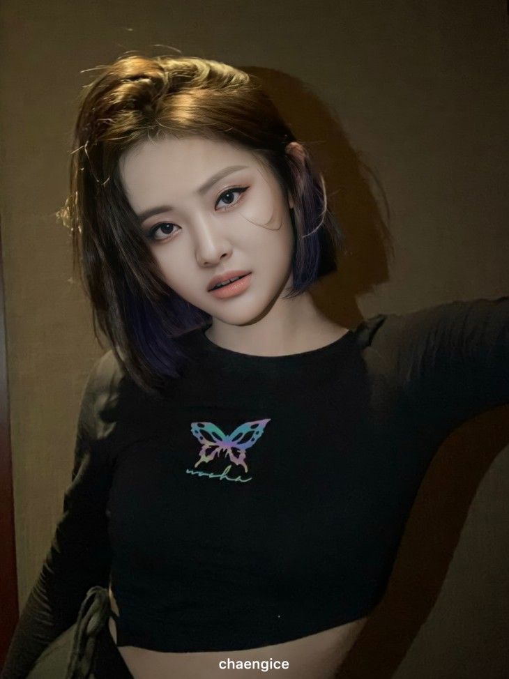 Ningning Short Hair, Ning Yizhuo, Ning Ning, Blackpink Jennie, Kpop Girls, Stray Kids, Short Hair, Short Hair Styles, Interview