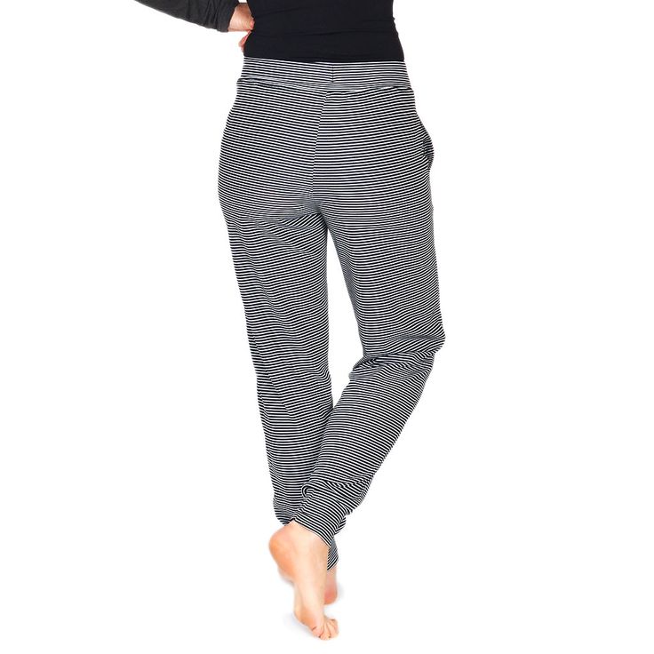 Soon to be your daily track pants! These pants have a flat profile pocket with a flattering mid-rise waist. Use your favorite knit fabric for a comfortable, flattering look. They pair perfectly with a t-shirt and hoodie! Comfortable Straight Pull-on Sweatpants, Casual Pull-on Lounge Pants, Casual Pull-on Lounging Pants, Trendy Stretch Activewear For Lounging, Sporty Pants With Ribbed Waistband, Sporty Pants With Ribbed Waistband For Everyday, Comfort Stretch Pants With Ribbed Waistband, Sporty Everyday Pants With Elastic Cuffs, Trendy Sweatpants With Pockets For Everyday