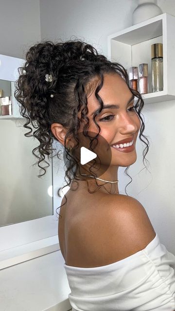 Olivia 🧡 Curls, Beauty, Fashion on Instagram: "My curly wedding updo✨ Would you wear this at your wedding? I linked all the products that I used on my storefront under ‘Wedding curly updo’ link in bio!!🤍 . Hairstylist @natalieannehair ✨ . #curls #curlyhair #curlybun #curlyupdo #curlybride #weddinghair #2024bride #hairstyle" Curly Hair Upstyles Wedding, Curly Bun Hairstyles Long Hair, Curly Hairstyles For Photoshoot, Simple Curly Hairstyles Wedding Guest, Homecoming Hairstyles Updos For Curly Hair, Wavy Curly Wedding Hair, Wedding Hair Ideas For Curly Hair, Wedding Updo For Curly Hair Brides, Simple Wedding Hairstyles For Curly Hair