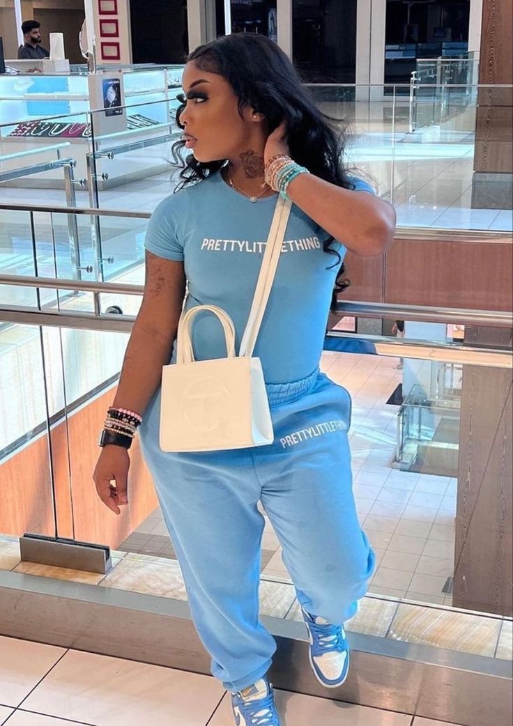 Blue black girl outfit Chill Outfits, Streetwear Fashion Women, Cute Swag Outfits, Baddie Outfits Casual, Dope Outfits, Cute Simple Outfits, Teenage Fashion Outfits, Swag Outfits