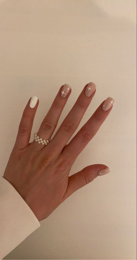 Trendy Gel Manicure, French Manicure Variations, Gucci Nails, Mens Nails, Short Gel Nails, Simple Gel Nails, Minimal Nails, Casual Nails, Almond Acrylic Nails