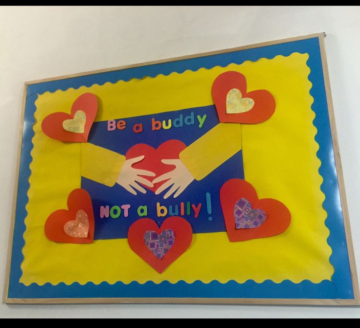 Be Buddy not a bully #Bucharest #CSB #Kindergarten #buddy #friendly #bully Be A Buddy Not A Bully, Bully Awareness Month, Soft Board, Red Ribbon Week, Nursery Activities, Elementary Classroom Decor, Fun Halloween Crafts, Valentine Ideas, Class Activities