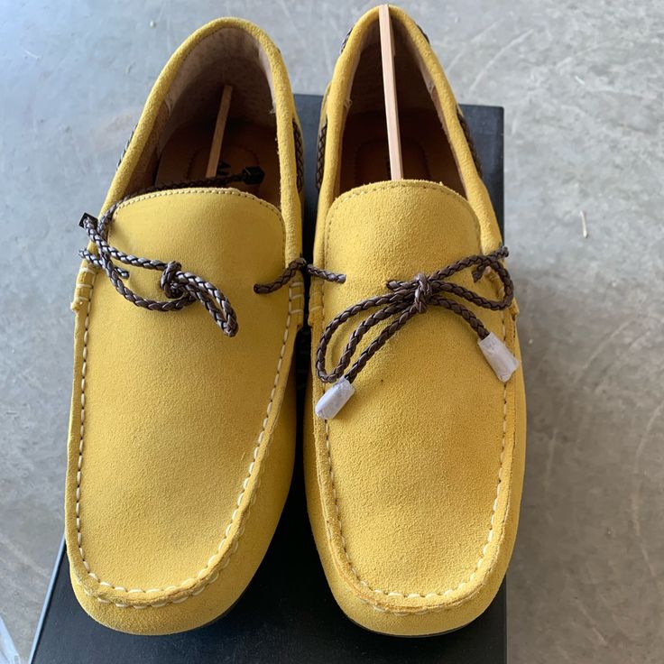 I Am Selling A Brand New Pair Of Alfani Trevor Yellow Driving Shoes. Sz 10 Never Worn Spring Suede Boat Shoes With Round Toe, Spring Suede Slip-on Boat Shoes, Casual Suede Lace-up Loafers, Casual Suede Moccasins For Spring, Casual Leather Boat Shoes For Spring, Spring Suede Lace-up Loafers, Summer Suede Flat Moccasins, Summer Slip-on Suede Moccasins, Casual Suede Boat Shoes For Spring