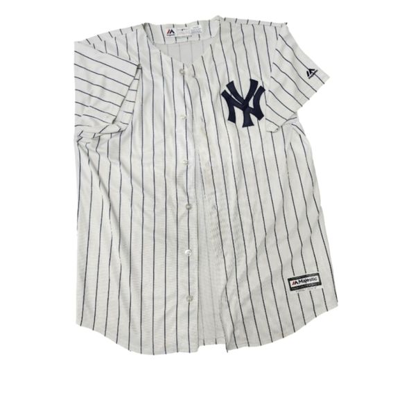 Aaron Judge New York Yankees Jersey New York Yankees Jersey, Yankees Jersey, Aaron Judge, New York Yankees, Pretty Outfits, New York, Weddings, Jewelry Watches, Fashion Design