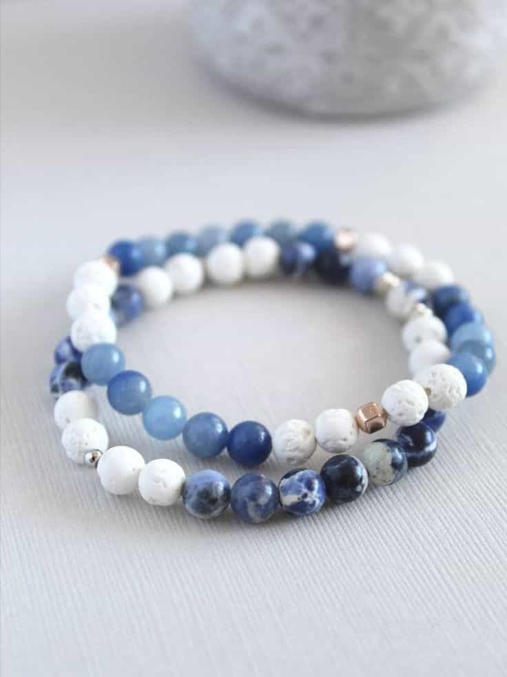 قلادات متدلية, Girly Bracelets, Crystal Bead Jewelry, Blue Aventurine, Healing Gemstone Bracelets, Blue Beaded Bracelets, Bracelet Inspo, Stone Bracelets, Diy Bracelet Designs