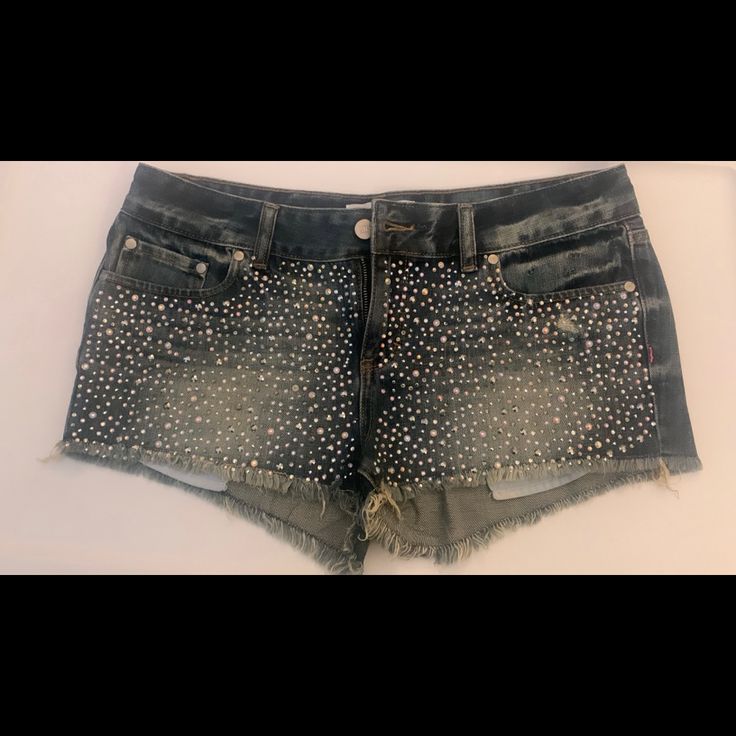 New Without Tags Casual Fitted Bottoms With Rhinestones, Fitted Casual Bottoms With Rhinestones, Casual Fitted Rhinestone Bottoms, Bedazzled Denim Bottoms, Casual Blue Bottoms With Rhinestones, Casual Rhinestone Embellished Shorts, Casual Rhinestone Short Bottoms, Casual Rhinestones Short Bottoms, Denim Bottoms With Rhinestones, Short Length