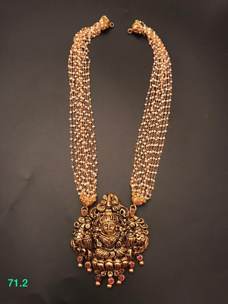 Pearl Mala With Pendant, Temple Jewellery Earrings, Temple Jewelry Necklace, Antique Necklaces Design, Antique Gold Jewelry Indian, Indian Bridal Jewelry Sets, Pearl Jewelry Design, Antique Jewellery Designs, Gold Mangalsutra Designs