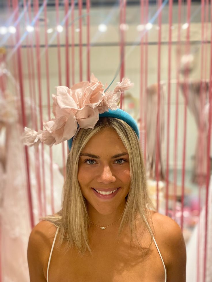 This beautiful custom Kentucky Derby hat/fascinator is the perfect piece for any Derby, Oaks, or Race Day outfit. Please note hats/fascinators are one size fits most; if you need additional specifications on hat/fascinators dimensions feel free to message us. All sales are final BR2018-003 Kentucky Derby Fascinator Hat For Fashion Events, Kentucky Derby Fascinator For Fashion Events, Chic Kentucky Derby Headband Fascinator, Fitted Hat For Fashion Events In Spring, Kentucky Derby Fashion Event Fascinator, Elegant Spring Hat For Fashion Events, High Crown Fascinator For Royal Ascot, Curved Brim Headpiece For Royal Ascot, Fitted Headpiece For Royal Ascot With Structured Crown