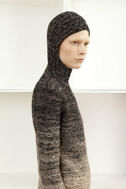 Claire Straker Post Apo, Knitwear Inspiration, Damir Doma, Handmade Knitwear, Crochet Sweaters, Knitwear Fashion, Eclectic Fashion, Textiles Fashion, Knit Fashion