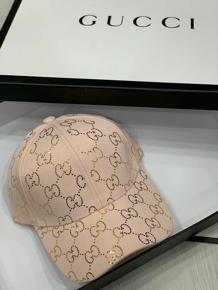 Gucci Cap, Stile Kylie Jenner, Headwear Fashion, Hat Aesthetic, Luxury Hats, Stylish Caps, Gucci Hat, Best Watches For Men, Dope Jewelry