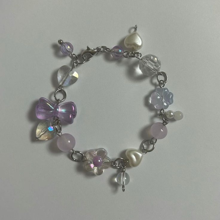 Purple Charm Bracelet, Purple Bead Bracelet Ideas, Purple Beads Bracelets, Purple Jewelry Aesthetic, Purple Bracelet Ideas, Beaded Bracelets Purple, Selling Bracelets, Kawaii Bracelet, Purple Beaded Bracelets