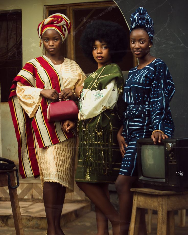 Old School Outfits, Nigerian Culture, Black Royalty, Vintage Black Glamour, African People, Home Renovations, Fashion Photography Inspiration, African Diaspora, Africa Fashion