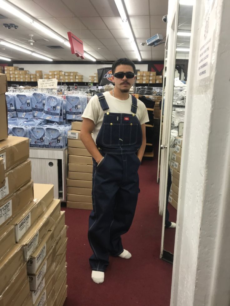 Dickies Overalls Dickies Overalls Outfit Men, Dickies Overalls Outfit, Overalls Outfit 90s, 90s Overalls Outfit, Overalls Outfit Men, Chicano Clothing, Skater Style Men, Overalls Men Fashion, Dickies Outfit