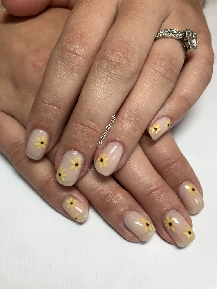 Sunflower Nail Art, Nail Glam, Sunflower Nails, Summer Nail Art, July Nails, Flower Nail Art, Nail Art Summer, Summer Nail, Square Nails