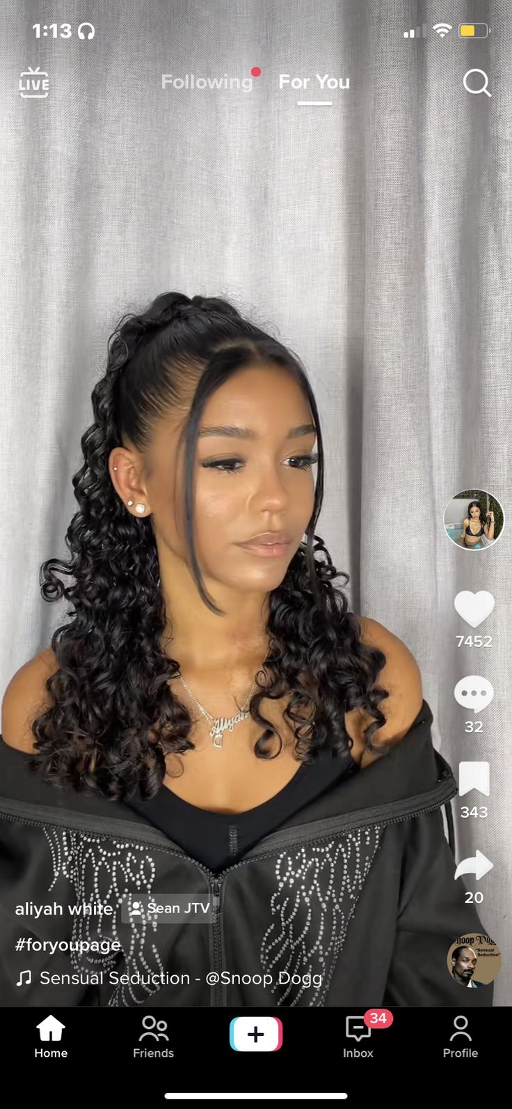 Natural Curly Hairstyles Baddie, 90s Simple Hairstyles, Curly Hairstyles To Go Out, West Coast Hairstyles, Homecoming Hairstyles Mixed Girl, Zigzag Curly Hairstyles, Curly Hairstyles For Black Women Long, Curly Hairstyles Down Simple, Natural Curly Hoco Hairstyles