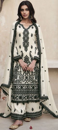 White and Off White color Salwar Kameez in Silk fabric with Embroidered, Resham, Thread work Pakistani Dresses Formal, White Sharara Suit, 3 Piece Suit Women, White Pakistani Suit, Anarkali Bridal, White Sharara, Heavy Dupatta, Modest Evening Dress, Gown Suit