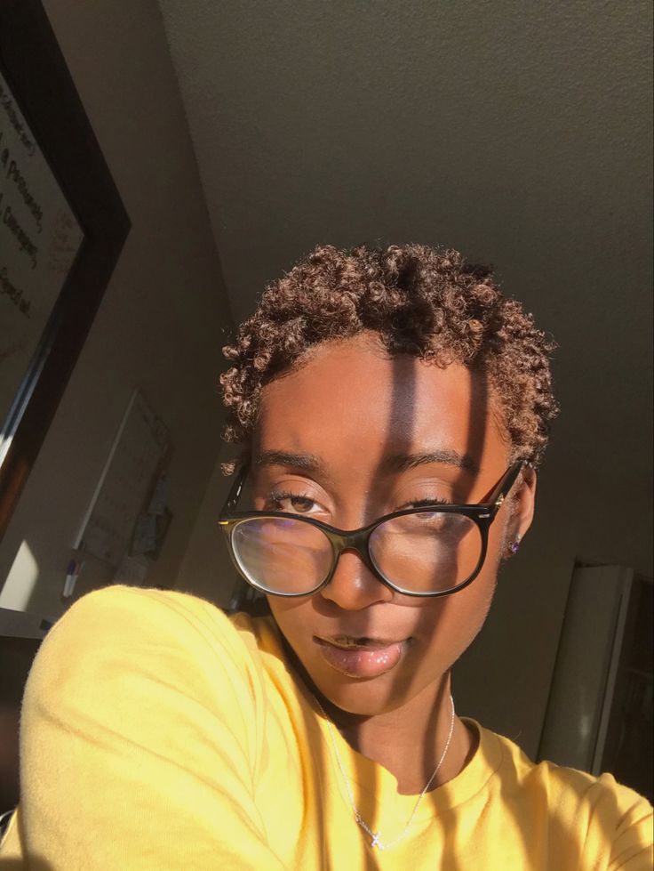 Dark Brown 4c Natural Hair, Short Chocolate Brown Hair Color Black Women, 4c Natural Hair Dyed Brown Short, Honey Brown 4c Natural Hair, Short 4c Hair Dye Ideas, Honey Brown Short Hair Black Women, Brown Twa Natural Hair, Short Brown Hair Black Women, Brown Afro Hair Color 4c