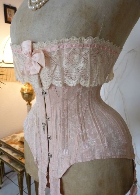 Back Of Corset, Pastel Corset, Edwardian Corsets, Antique Dresses, Victorian Corset, Antique Hats, Corset Fashion, 20th Century Fashion, Vintage Corset