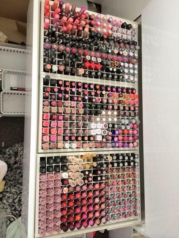 Koleksi Makeup, Rangement Makeup, Penyimpanan Makeup, Makeup Beauty Room, Makeup Collection Goals, Beauty Room Vanity, Alat Makeup, Makeup Drawer Organization, Makeup Drawer