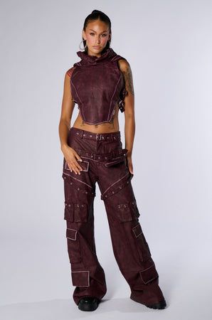 Burgundy Pants Outfit, Neck Ruffle Collar, College Wardrobe, Burgundy Pants, Desert Vibes, Ruffled Collar, Chic Top, Cargo Pant, Neck Ruffle