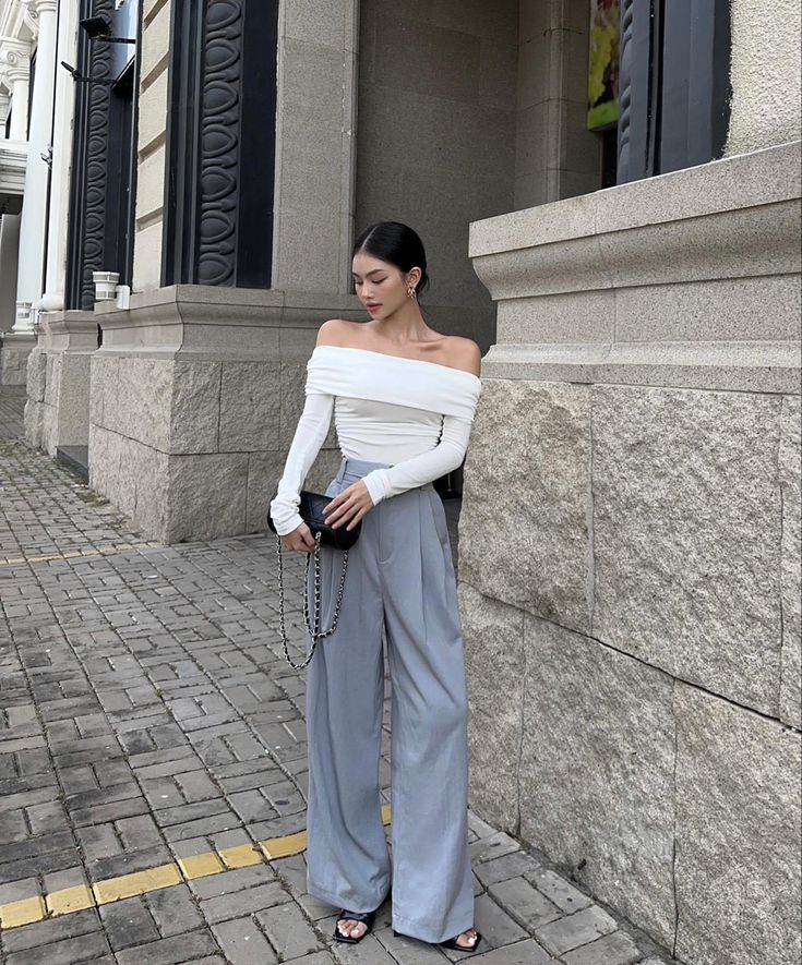 Classy Outfits Summer Chic, Open Shoulder Tops Outfits, Semi Formal Outfits For Women Classy, Outfit Inspo For Spring, Semi Formal Outfits For Women, Fashionista Outfits, Cropped Plus Size, Semi Formal Outfits, Shoulder Tops