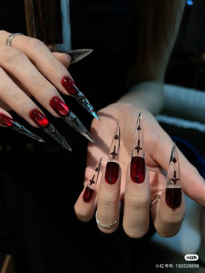 Nail Art Vermelho, Cross Nail Art, Nail Long, Splatter Nails, Acrylic Nails Stiletto, Black Stiletto Nails, Cross Nails, Witch Nails, Long Stiletto Nails