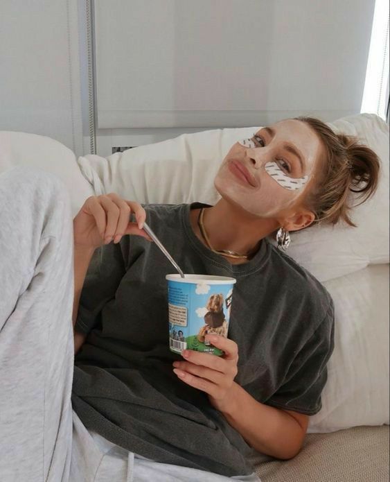 Estilo Madison Beer, Easy Face Mask Diy, Vogue Beauty, Insta Photo Ideas, Diy Face Mask, Spa Day, Skincare Routine, Beauty Skin, A Girl