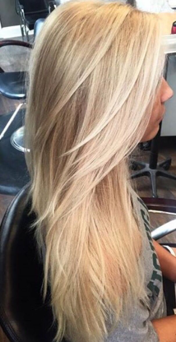 Hair Long Layered Blonde Hair Straight, Blond Hair With Layers, Blonde Winter, Blonde Hair Goals, Perfect Blonde Hair, Summer Blonde Hair, Blonde Layers, Blonde Hair Inspiration, Blonde Hair Looks