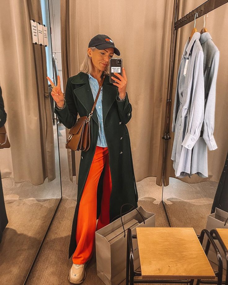 Elselinda | Streetwear Fashion on Instagram: “classic fitting room selfie @andotherstories” Fitting Room Selfie, Fitting Room, Mac Cosmetics, Streetwear Fashion, Mac, Street Wear, On Instagram, Instagram