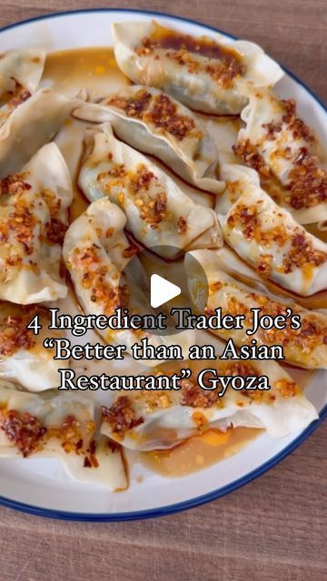 Andrea LeTard | Recipes from a Personal Chef on Instagram: "4 Ingredient Trader Joe’s “Better Than an Asian Restaurant” Gyoza Recipe ⬇️   1 bag of Trader Joe’s Gyoza (we like the veggie and shrimp ones) 1 container Trader Joe’s Chili Onion Crunch (you won’t use the entire jar) 2-3 tablespoons sesame oil 1-2 tablespoons soy sauce  Sliced green onion for garnish (optional)  Cook the gyoza according to the directions on the bag - I prefer the pan-fried version. Plate the warm gyoza and spoon about one teaspoon of the chili onion crunch over each one. Drizzle sesame oil and soy sauce over each one. Add green onion for garnish if you wish!   #traderjoes #traderjoesrecipes #easyrecipes #quickmeals #easymeals #quickdinner #quickrecipes #easydinners #easymeals #gyoza #dumplings #asianrecipes #appe Chili Onion Crunch, Gyoza Recipe, Gyoza Dumplings, Asian Appetizers, Crunch Recipe, Facebook Recipes, Fast Dinner, Asian Restaurant, Trader Joes Recipes