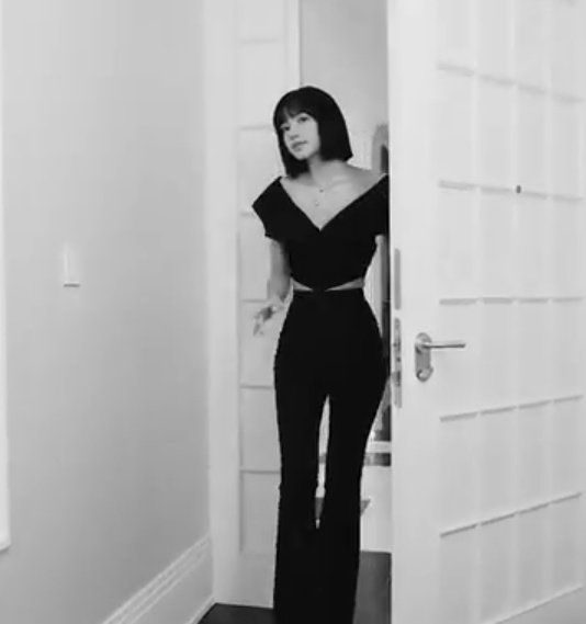 Lisa Body Proportion, Lisa Body, Body Proportions, Aesthetic Women, Oh My God, My God, Lalisa Manoban, Blackpink Lisa, Oh My