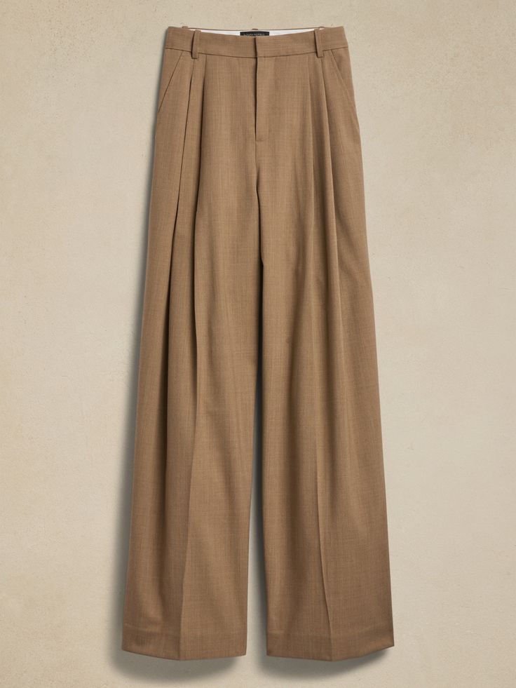 Siena Wide-Leg Italian Wool Pant | Banana Republic Camel Pants, Fall Lookbook, Wardrobe Planning, Petite Shorts, Soft Autumn, Wool Pants, New Wardrobe, Petite Size, Siena