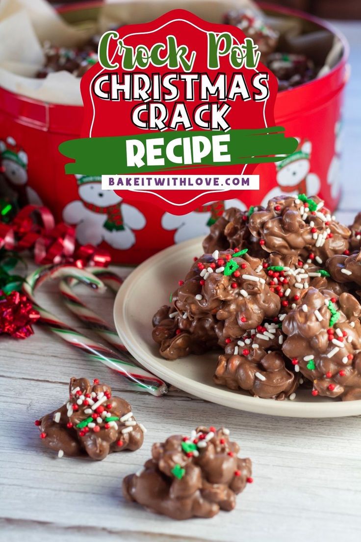 Chocolate covered peanut clusters with festive sprinkles on a plate next to two candy canes. Crock Pot Christmas, Peanut Clusters In Crockpot, Crockpot Candy Recipes, Crockpot Christmas, Crockpot Candy, Peanut Clusters, Easy Candy, Chocolate Covered Peanuts, Festive Food